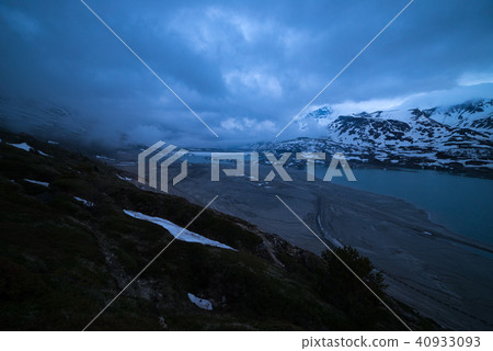 clouds at dusk blue hour clouds at dusk blue hour 40933093