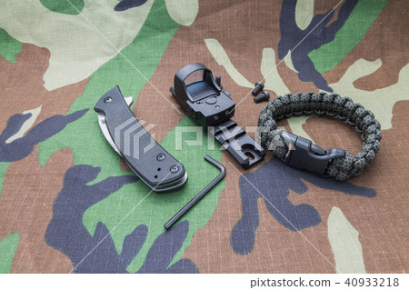 Set with sight a knife and bracelet parachute cord 40933218