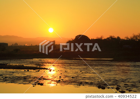 Dawn of Arashiyama in Kyoto Dawn of Arashiyama in Kyoto 40934522