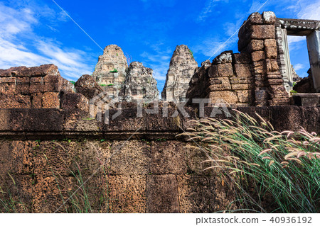 ruins of the East Mebon temple, Angkor, Cambodia 40936192