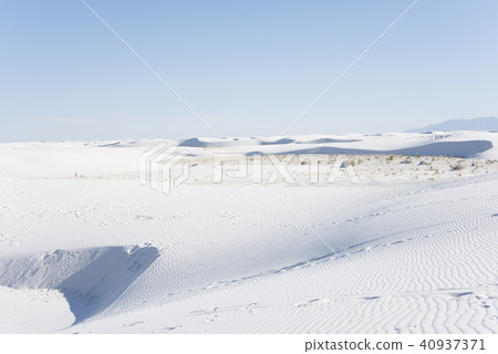 White Sands 40937371
