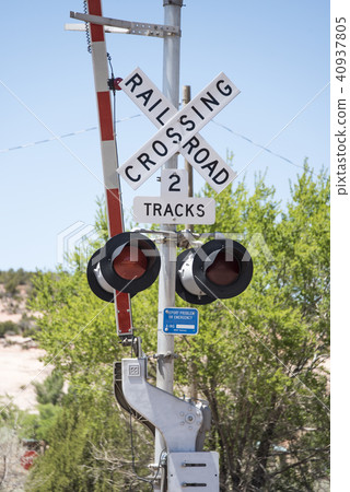 美國人越過水平 40937805