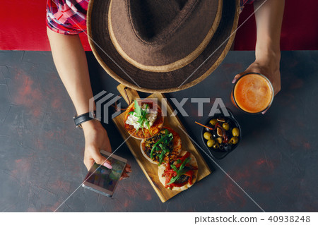 Tourist having lunch and looking for route Tourist having lunch and looking for route 40938248