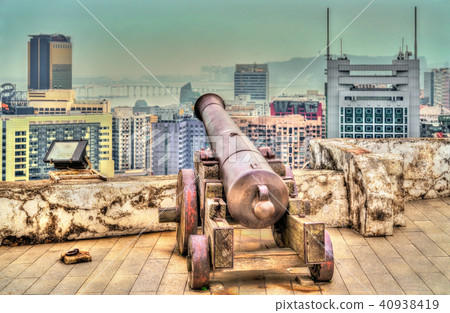 Old Portuguese cannon in Guia Fortress - Macau, China 40938419