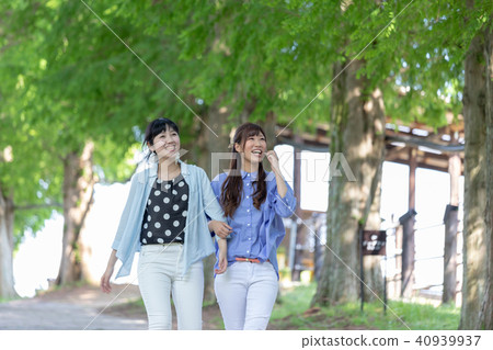 Women's Journey Image Outdoor Leisure Outing 40939937