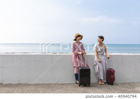 A young woman who enjoys traveling in Okinawa A young woman who enjoys traveling in Okinawa 40940794
