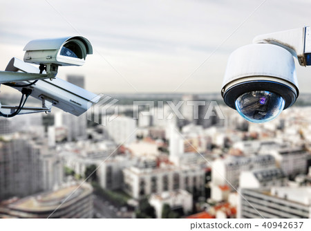 CCTV surveillance system paris roof 40942637