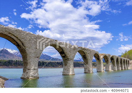 Hokkaido Tauschwetsu River bridge 40944071