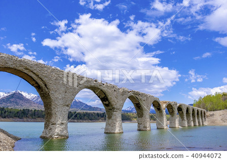Hokkaido Tauschwetsu River bridge 40944072