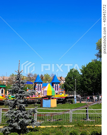 Old carousel as attractions in the city amusement park Old carousel as attractions in the city amusement park 40945772