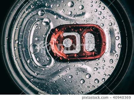 metallic can with water droops, view from the top 40948369