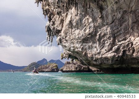 Popular travel tropical karst rocks perfect for Popular travel tropical karst rocks perfect for 40948533