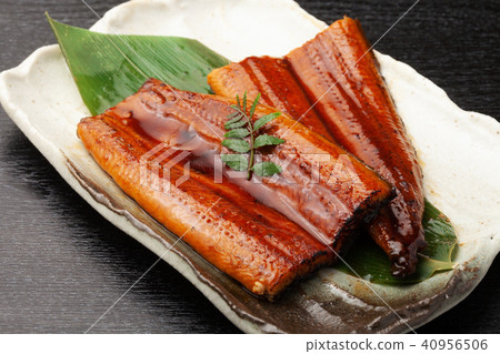 Braised eel 40956506