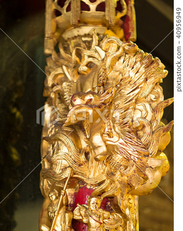 Dragon column Dragon column 40956949