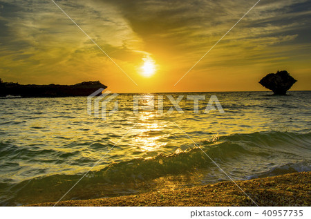 沖繩Watariwa海灘的黃昏 沖繩Watariwa海灘的黃昏 40957735