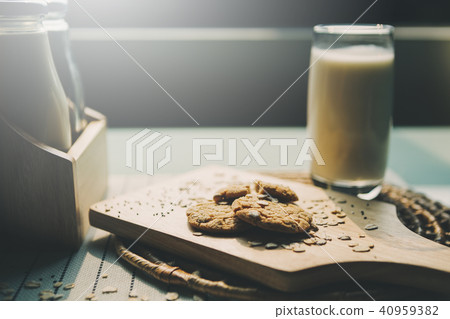 eating and traditional breakfast concept 40959382