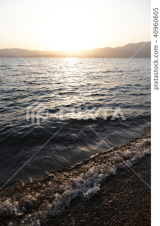Evening view of Lake Biwa in Yasu city Evening view of Lake Biwa in Yasu city 40960605