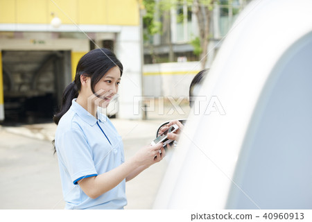 Part-time job, gas station Part-time job, gas station 40960913