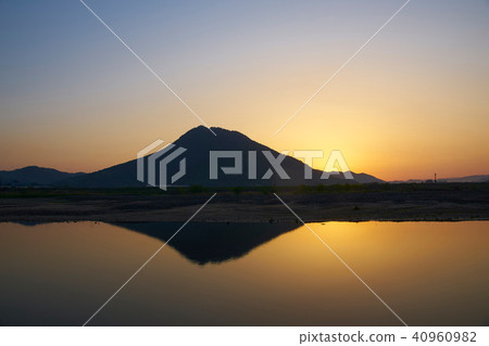 Asahi from Mikamiyama Asahi from Mikamiyama 40960982