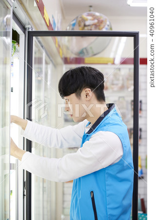 Part time, convenience store 40961040