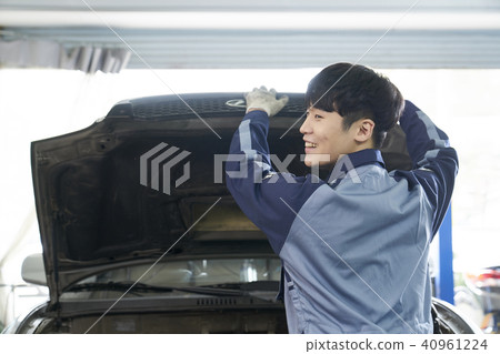 Part-time workshop Part-time workshop 40961224