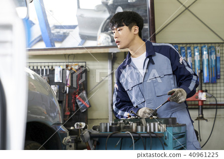 Part-time workshop Part-time workshop 40961225