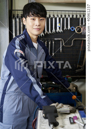 Part-time workshop Part-time workshop 40961237