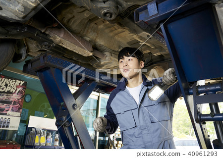 Part-time workshop 40961293