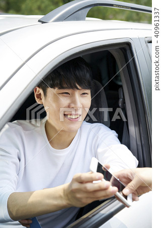 Part-time job, gas station 40961337