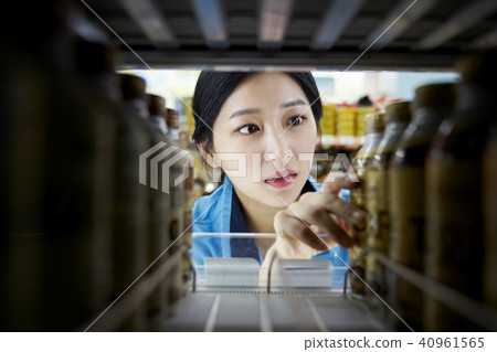 Part time, convenience store Part time, convenience store 40961565