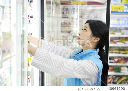 Part time, convenience store 40961600