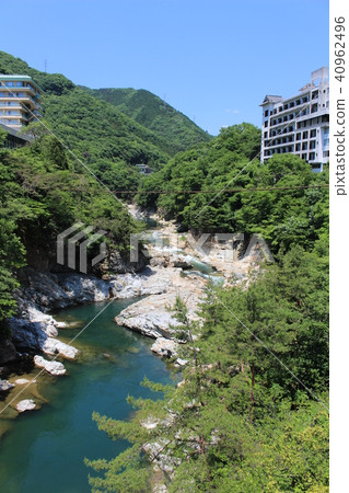 Kinugawa Onsen of Fresh Green (Kinugawa River from Takibimi Bridge) Kinugawa Onsen of Fresh Green (Kinugawa River from Takibimi Bridge) 40962496