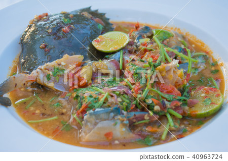 Spicy Roe Crab Salad 40963724
