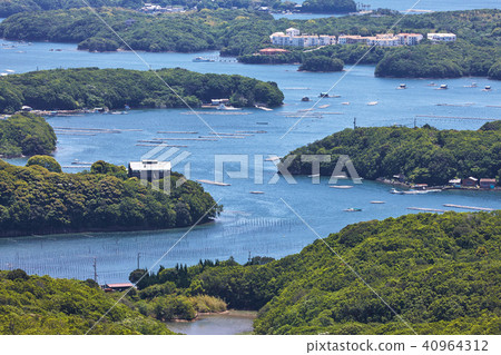 Ago Bay during the day 40964312