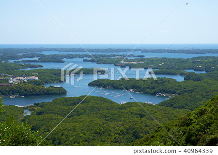 Ago Bay during the day 40964339