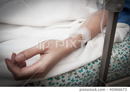 a hand of a patient during a surgical operation 40966673