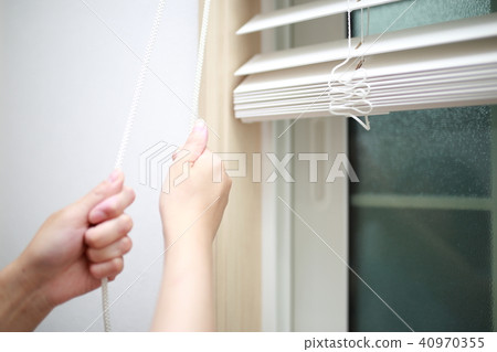 Blind (Residential Single-family apartment house window frame indoor indoor dwelling house detached interior window side) 40970355