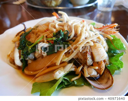 Pad thai Pad thai 40971640
