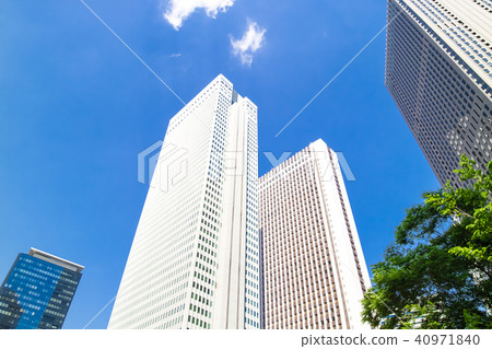 一個綠色辦公室鎮的都市風景 40971840