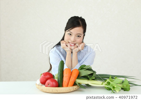 一個喜歡蔬菜的女人 一個喜歡蔬菜的女人 40971972