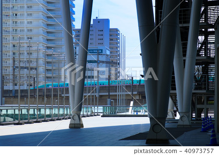埼玉超級競技場和東北新幹線穿過 埼玉超級競技場和東北新幹線穿過 40973757