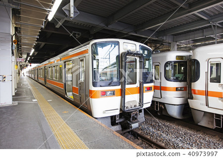 Series 311 40973997