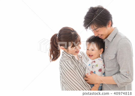 3個人在日本家庭 40974818