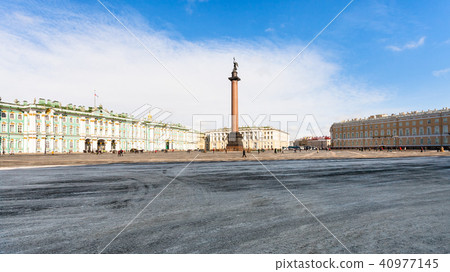 panoramic view Palace Square in St Petersburg city panoramic view Palace Square in St Petersburg city 40977145