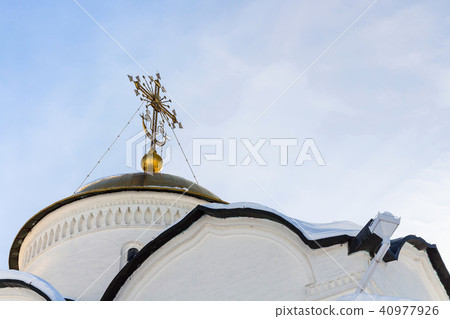 top of Pokrovsky Cathedral in Suzdal town top of Pokrovsky Cathedral in Suzdal town 40977926