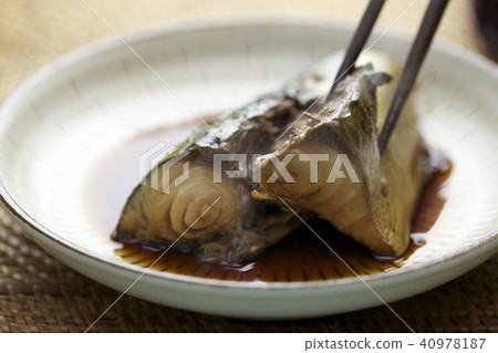 Boiled mackerel 40978187