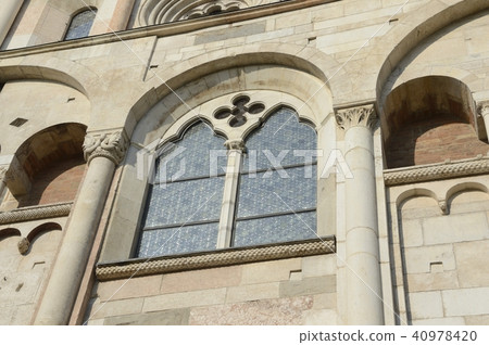 Window detail 40978420