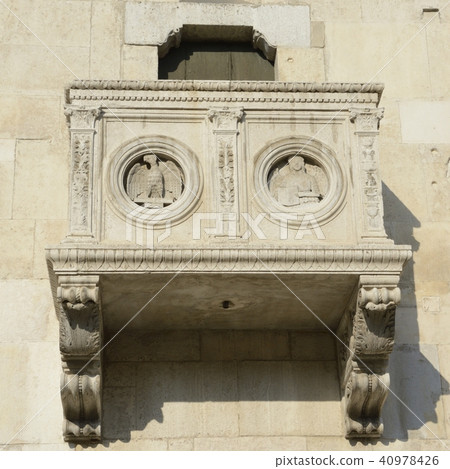 Terrace Ghirlandina Modena 40978426