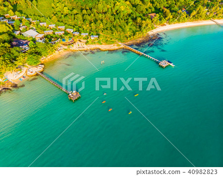 Beautiful Aerial view of beach and sea with coconut palm tree Beautiful Aerial view of beach and sea with coconut palm tree 40982823