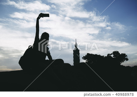 自拍的女人 自拍的女人 40988978